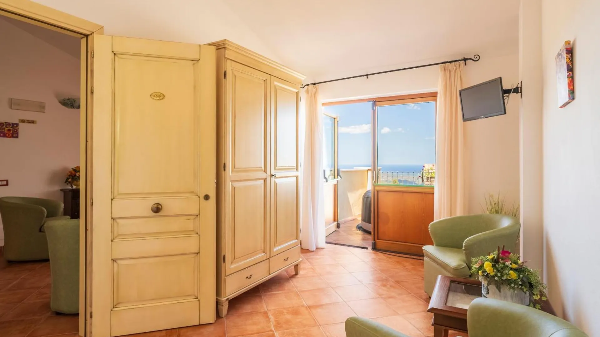 ***  Hotel Marie Claire Italy